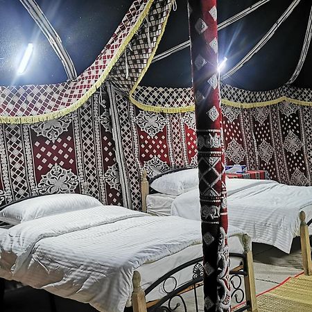 Desert Wonders Camp Ḩawīyah Kültér fotó