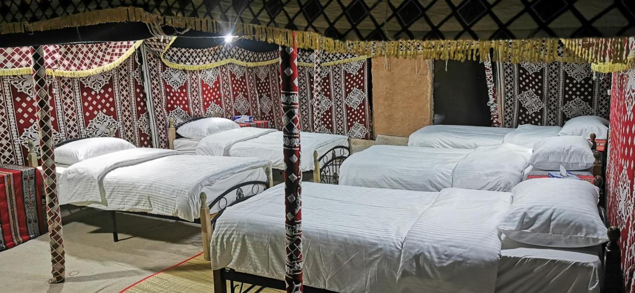 Desert Wonders Camp Ḩawīyah Kültér fotó