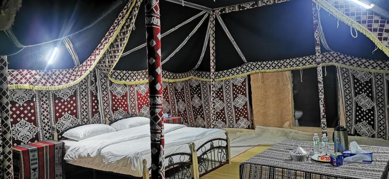 Desert Wonders Camp Ḩawīyah Kültér fotó