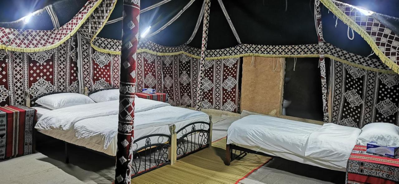 Desert Wonders Camp Ḩawīyah Kültér fotó