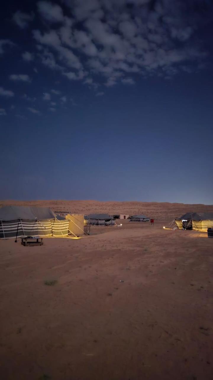 Desert Wonders Camp Ḩawīyah Kültér fotó